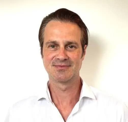 Chris Lee portrait